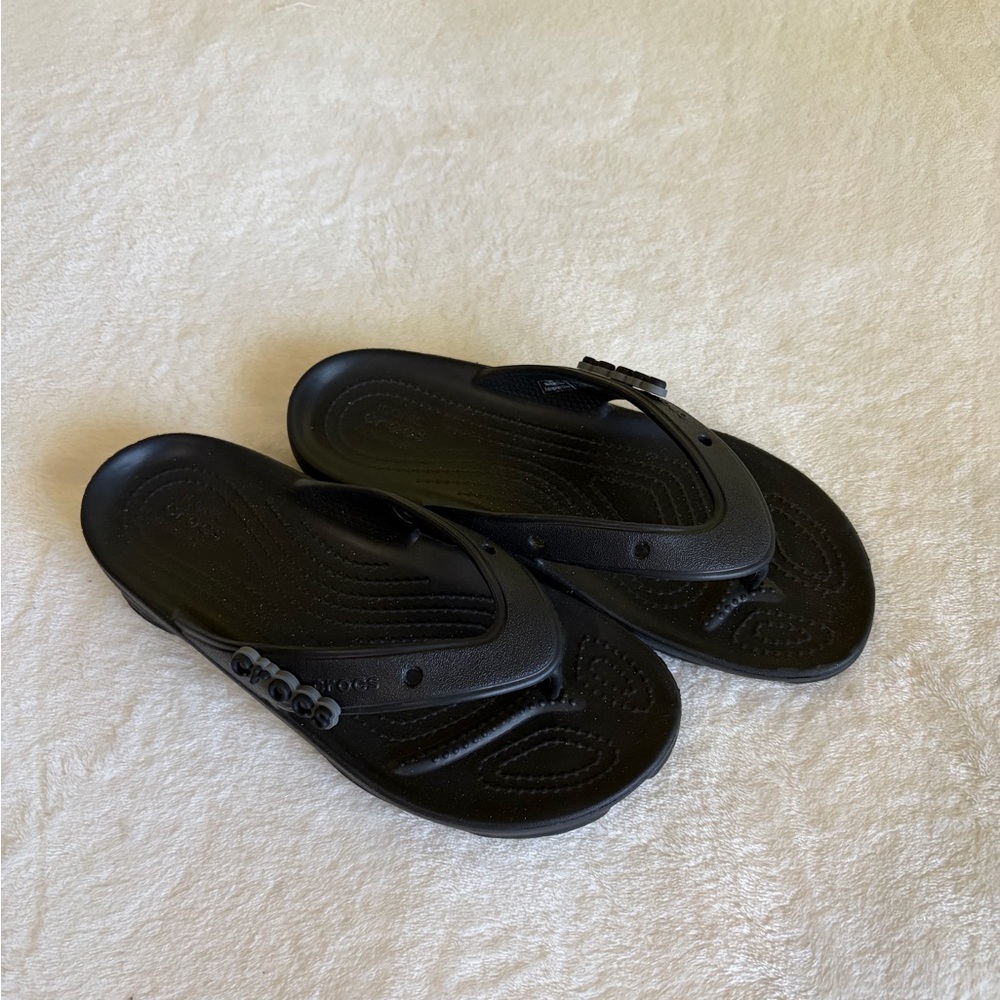CROCS Classic Black Sandals Sz W 6 - M4 - Picture 8 of 8